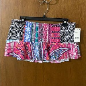 Reaction patterned bathing suit bottom